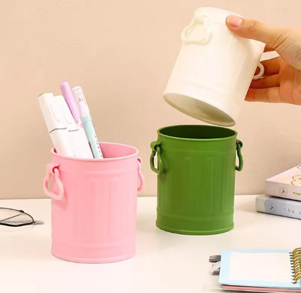 Multifunctional Plastic Storage Holder