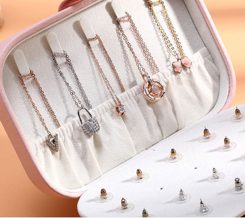 Medium Leather Jewelry Organizer