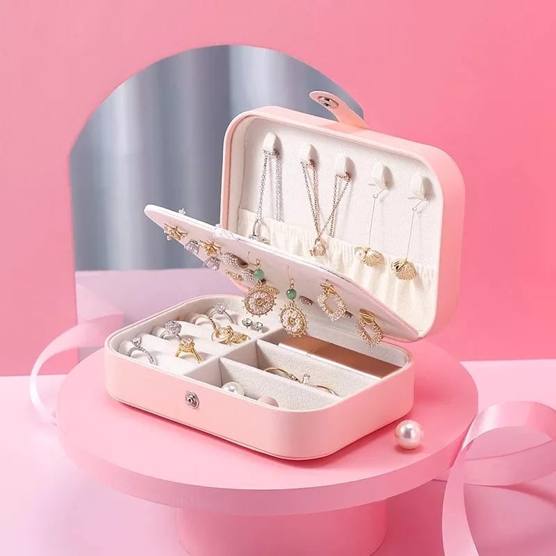 Medium Leather Jewelry Organizer