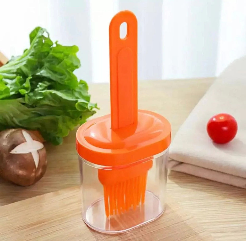 Oil brush pot
