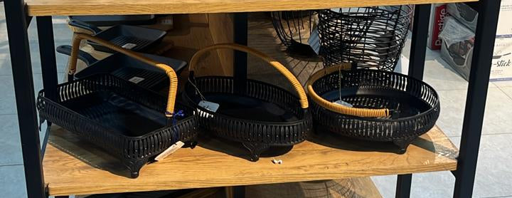 Premium Iron Fruit Basket with Wooden Handle – Modern Decorative Serving Tray
